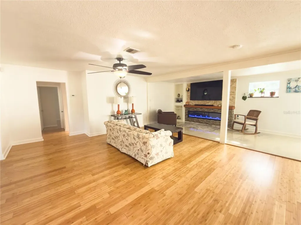 8818 Mathog Road Riverview FL 33578