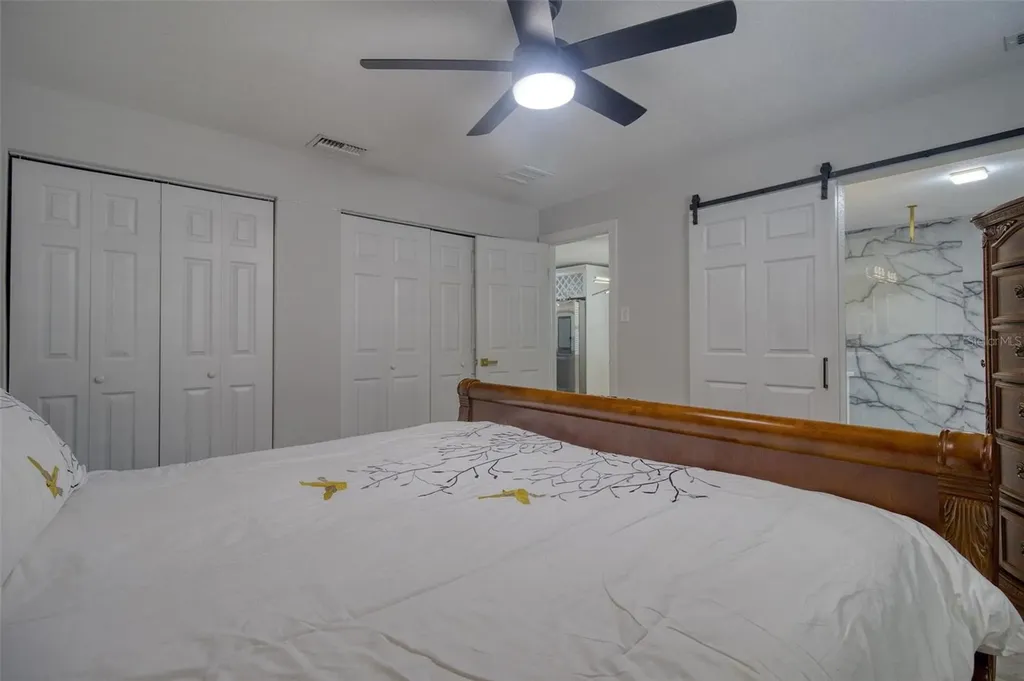 1871 Del Robles Terrace Clearwater FL 33764