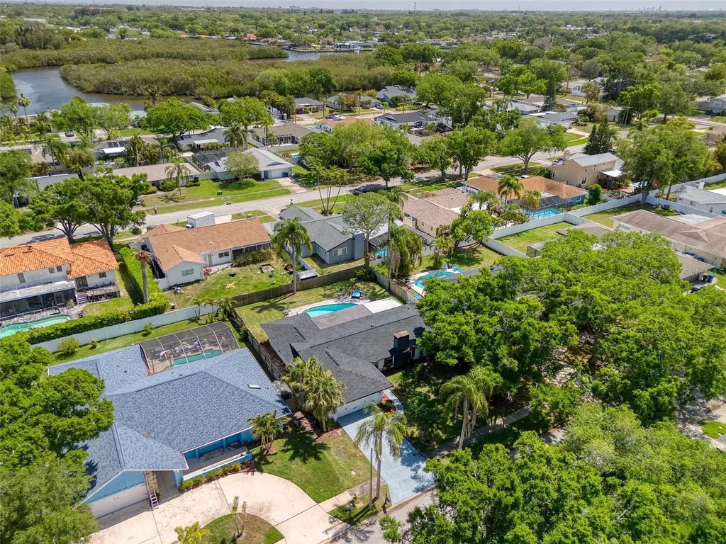 1871 Del Robles Terrace Clearwater FL 33764