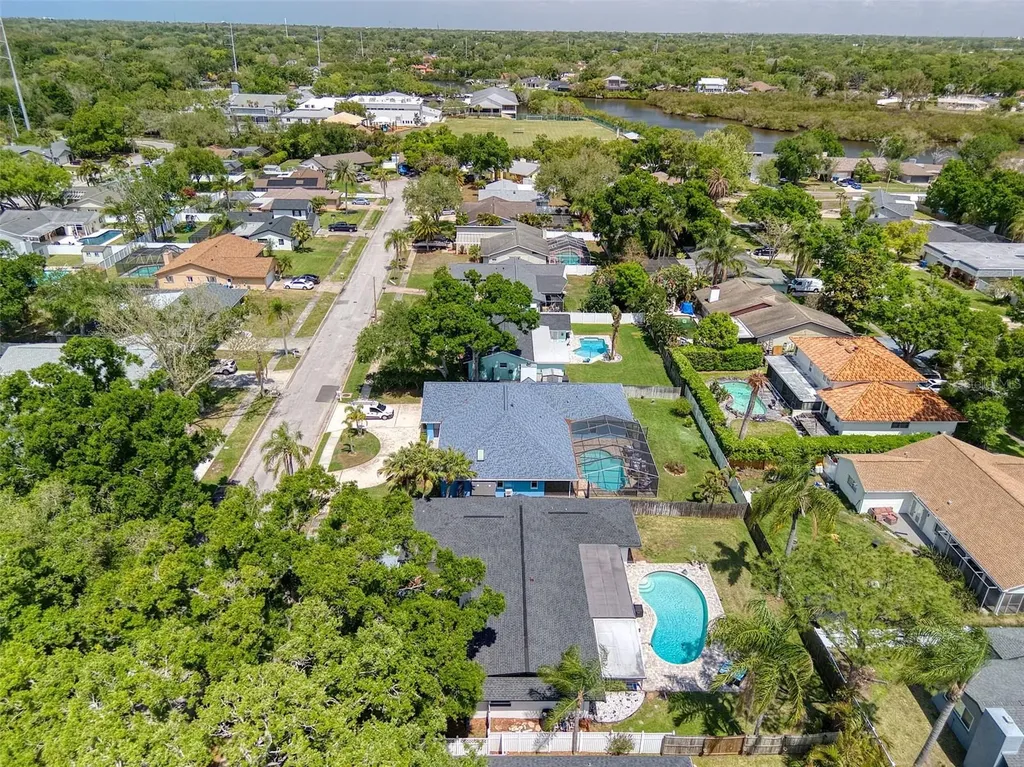 1871 Del Robles Terrace Clearwater FL 33764