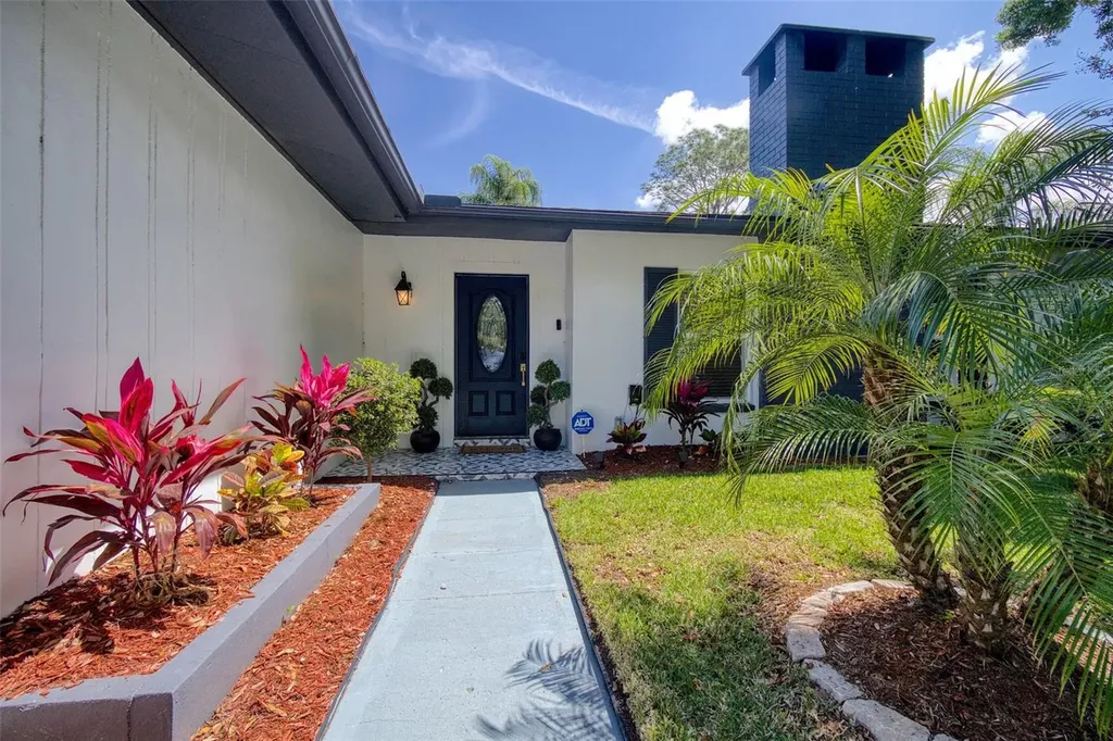 1871 Del Robles Terrace Clearwater FL 33764