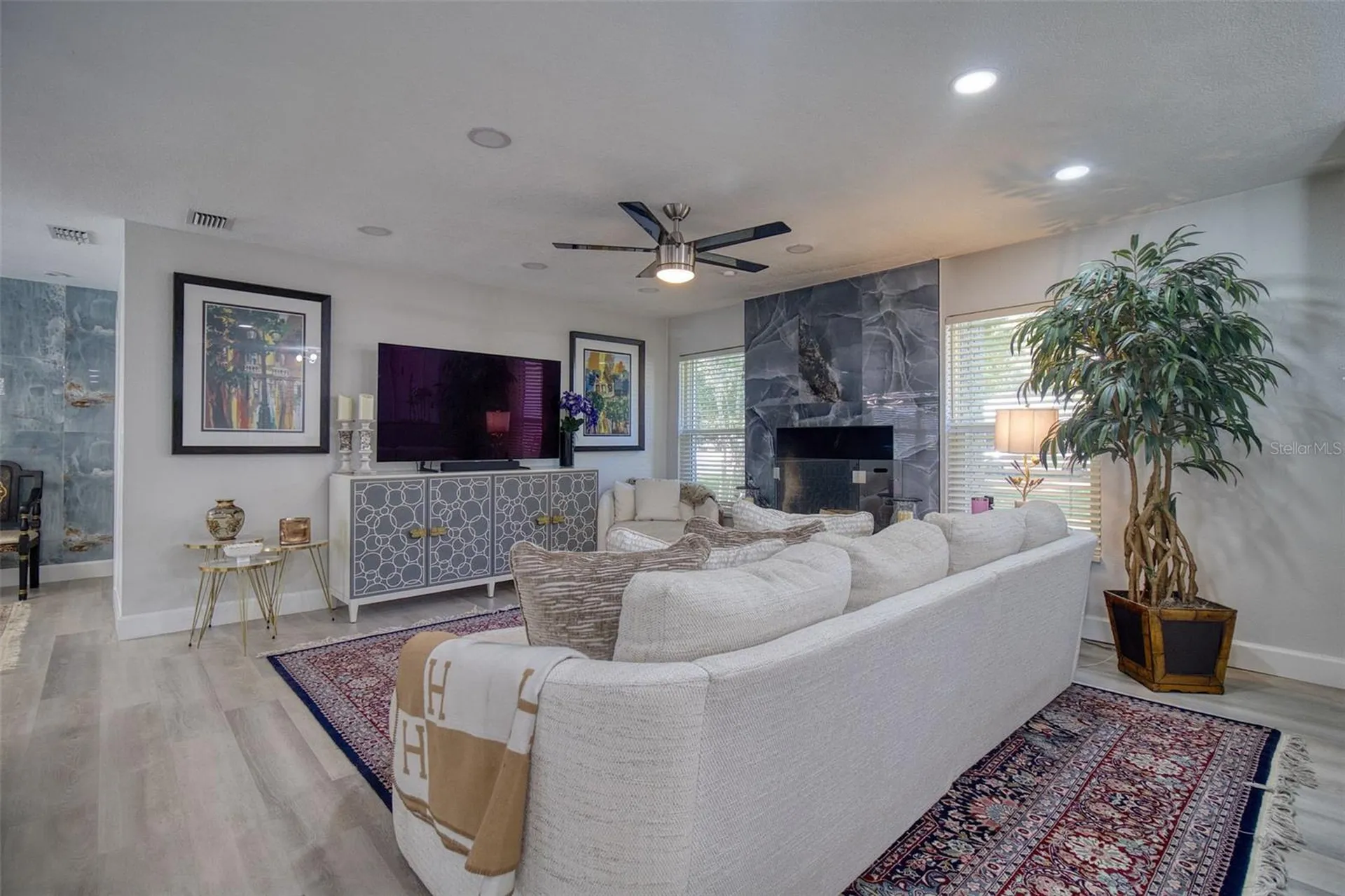 1871 Del Robles Terrace Clearwater FL 33764