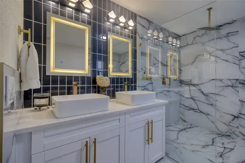 1871 Del Robles Terrace Clearwater FL 33764