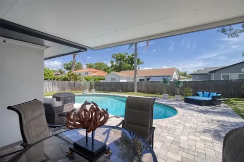 1871 Del Robles Terrace Clearwater FL 33764