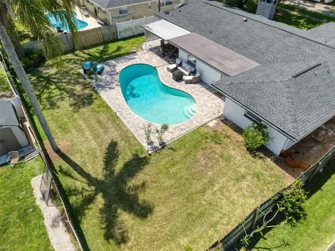 1871 Del Robles Terrace Clearwater FL 33764