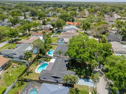 1871 Del Robles Terrace Clearwater FL 33764