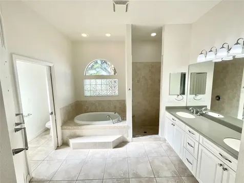 1828 Osprey Lane Lutz FL 33549