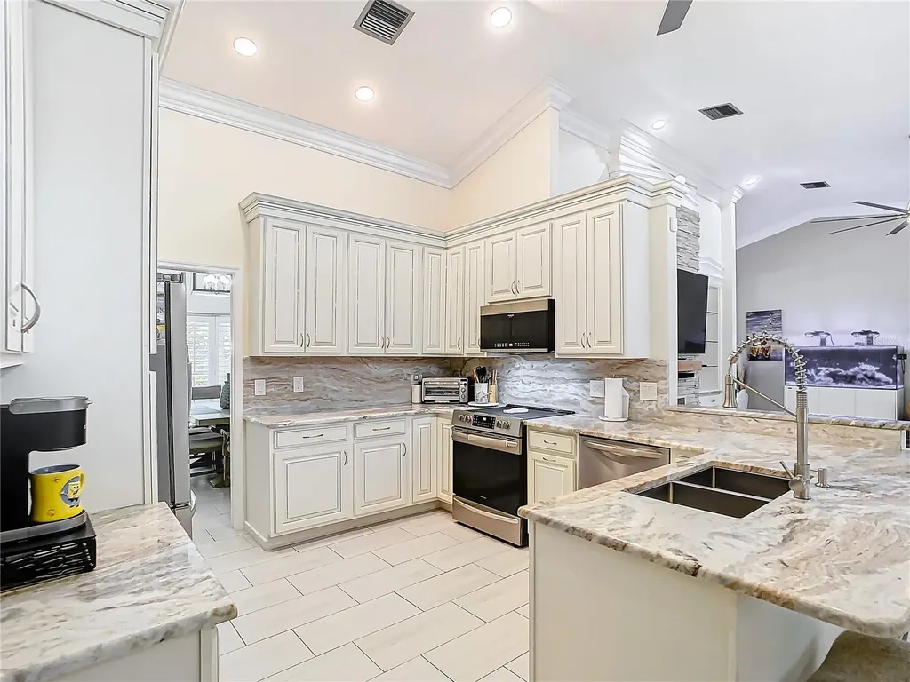 8707 Fernwicke Court Orlando FL 32819