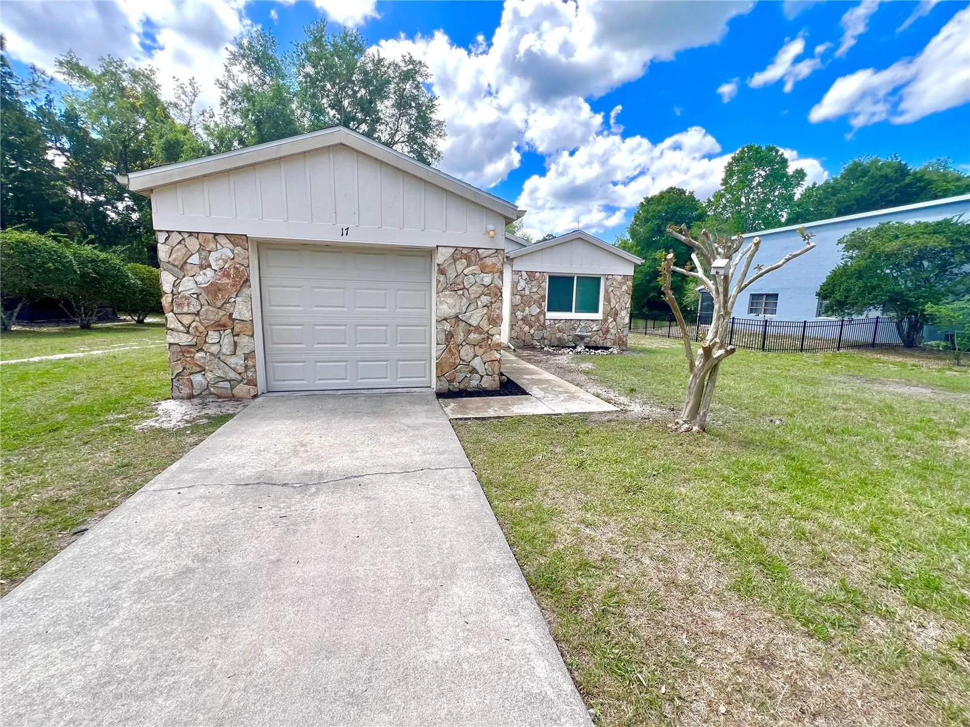 17 Jamaica Street Homosassa FL 34446