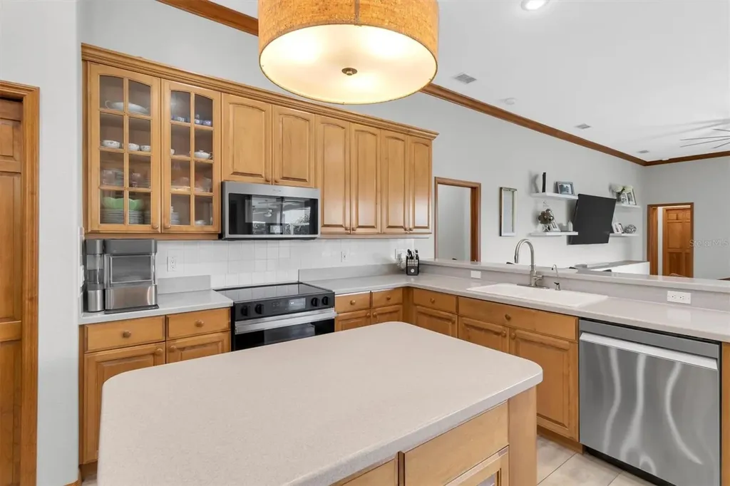 1050 Maravista Drive Trinity FL 34655