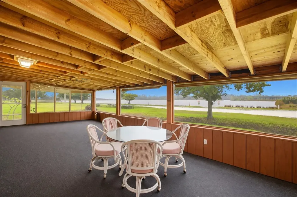 184 W Manatee Loop Punta Gorda FL 33950