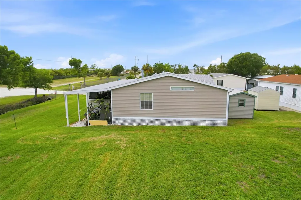184 W Manatee Loop Punta Gorda FL 33950