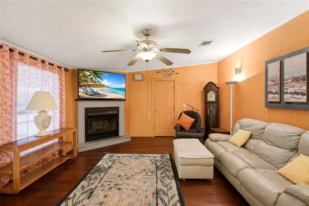 184 W Manatee Loop Punta Gorda FL 33950