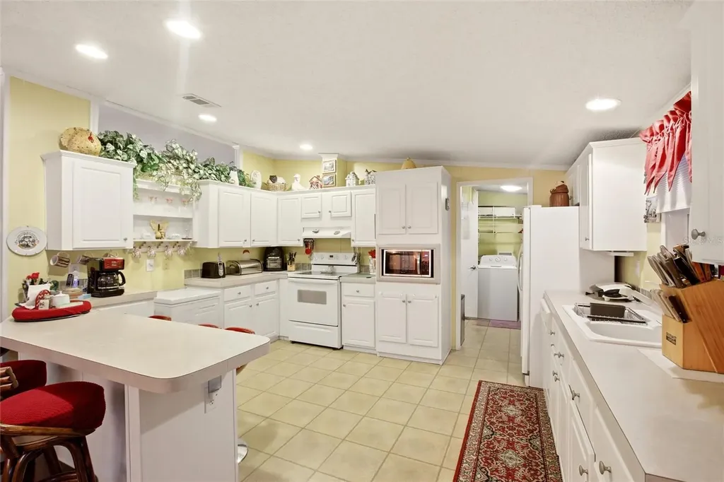 184 W Manatee Loop Punta Gorda FL 33950