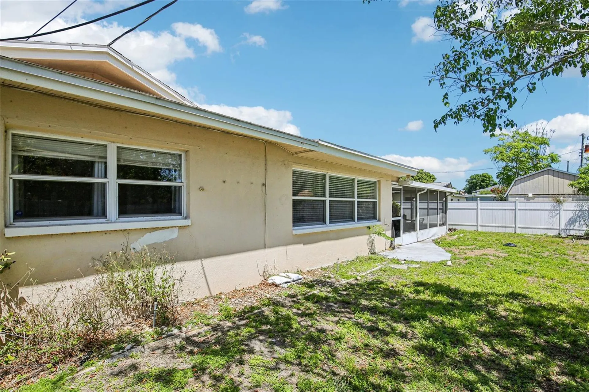 1546 66th Avenue S St Petersburg FL 33705