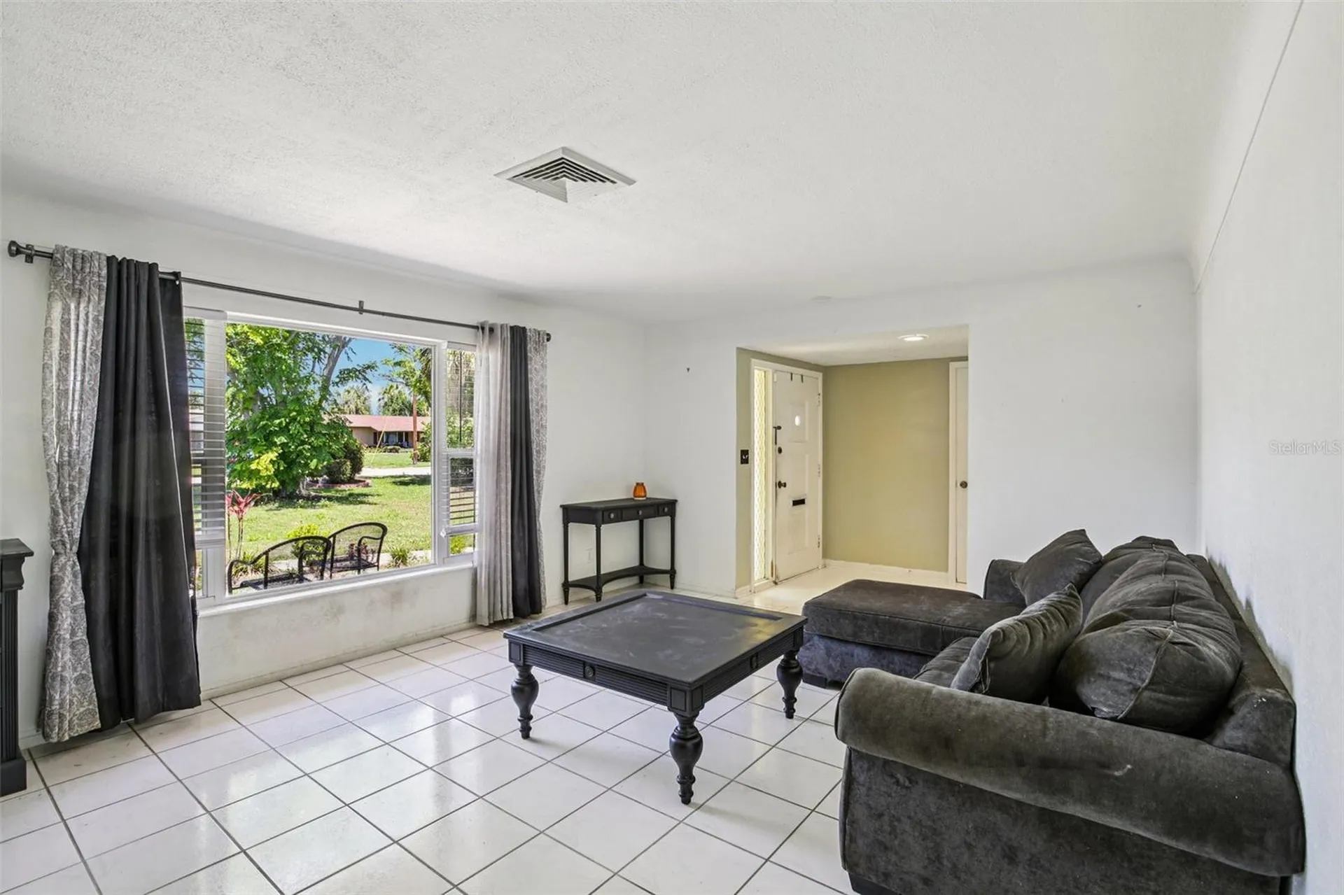 1546 66th Avenue S St Petersburg FL 33705