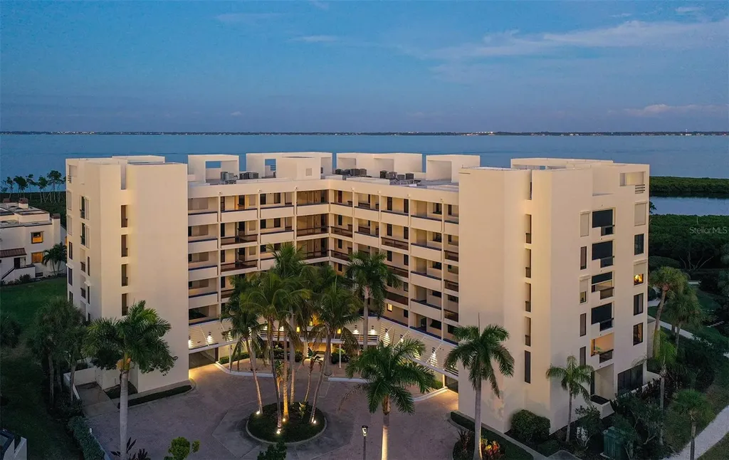 1932 Harbourside Drive Longboat Key FL 34228