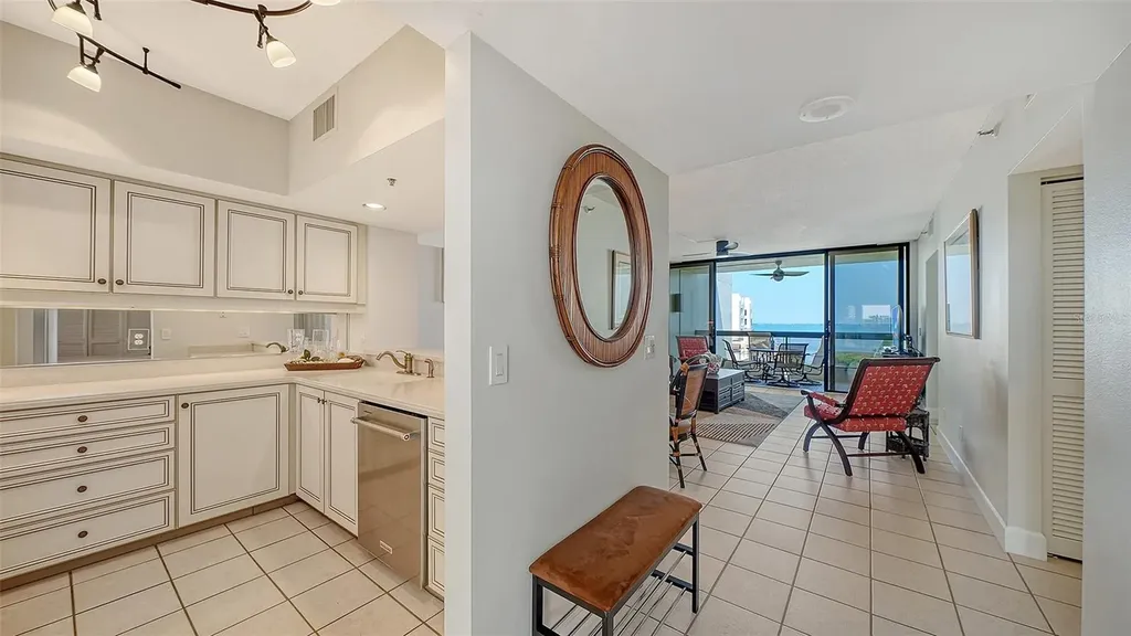 1932 Harbourside Drive Longboat Key FL 34228