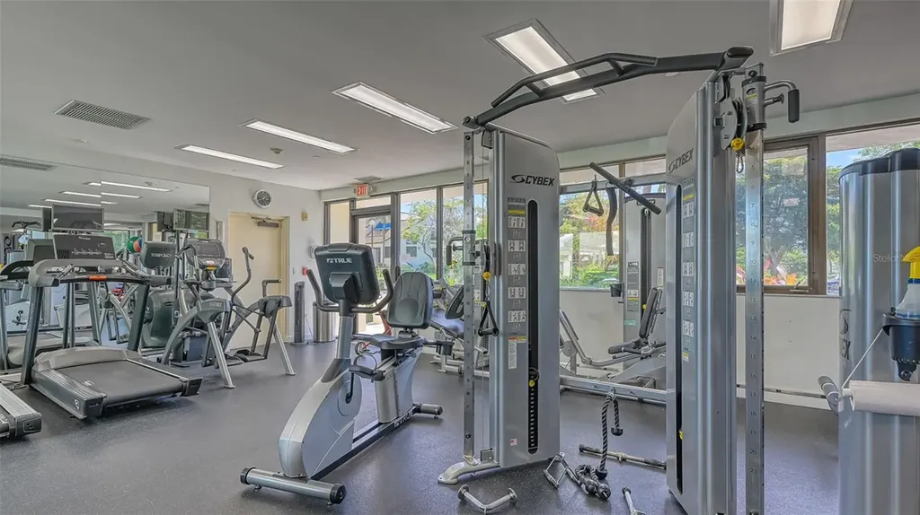 1932 Harbourside Drive Longboat Key FL 34228