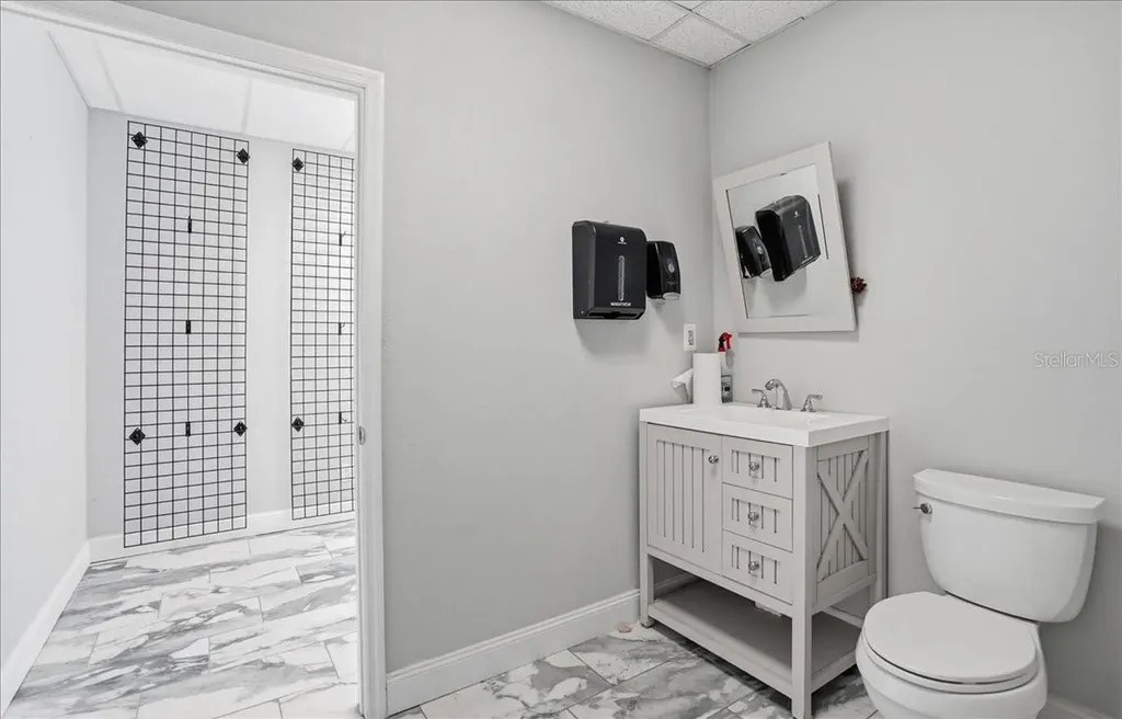 6321 Poter Sarasota FL 34240