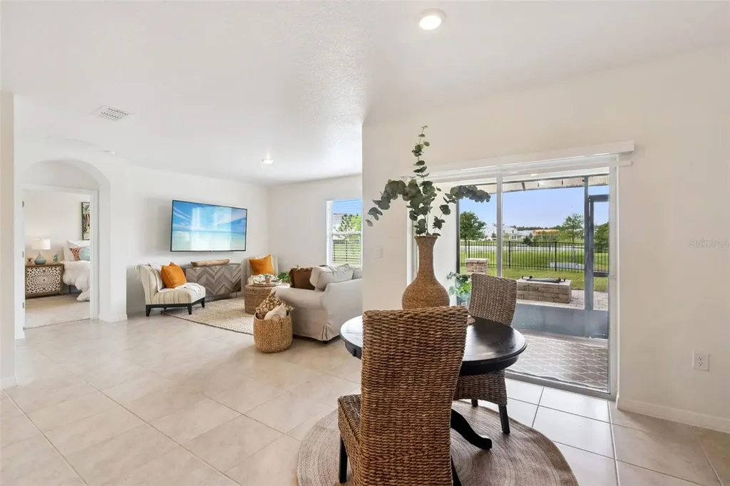 2810 Harmonia Hammock Road Harmony FL 34773