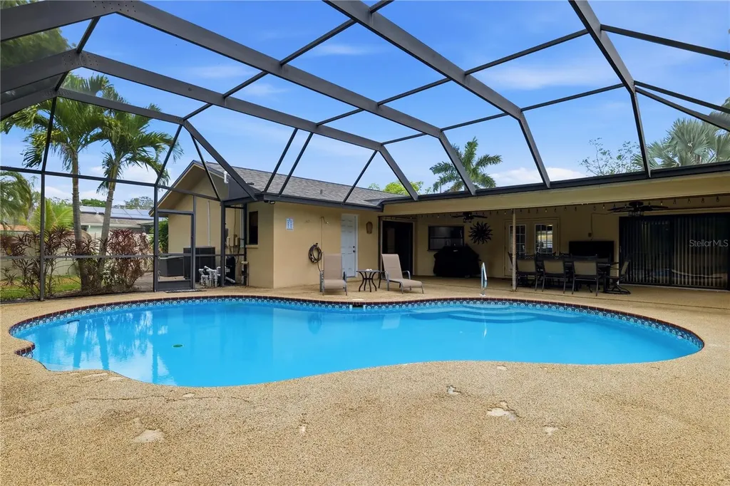 10062 121st Street Seminole FL 33772