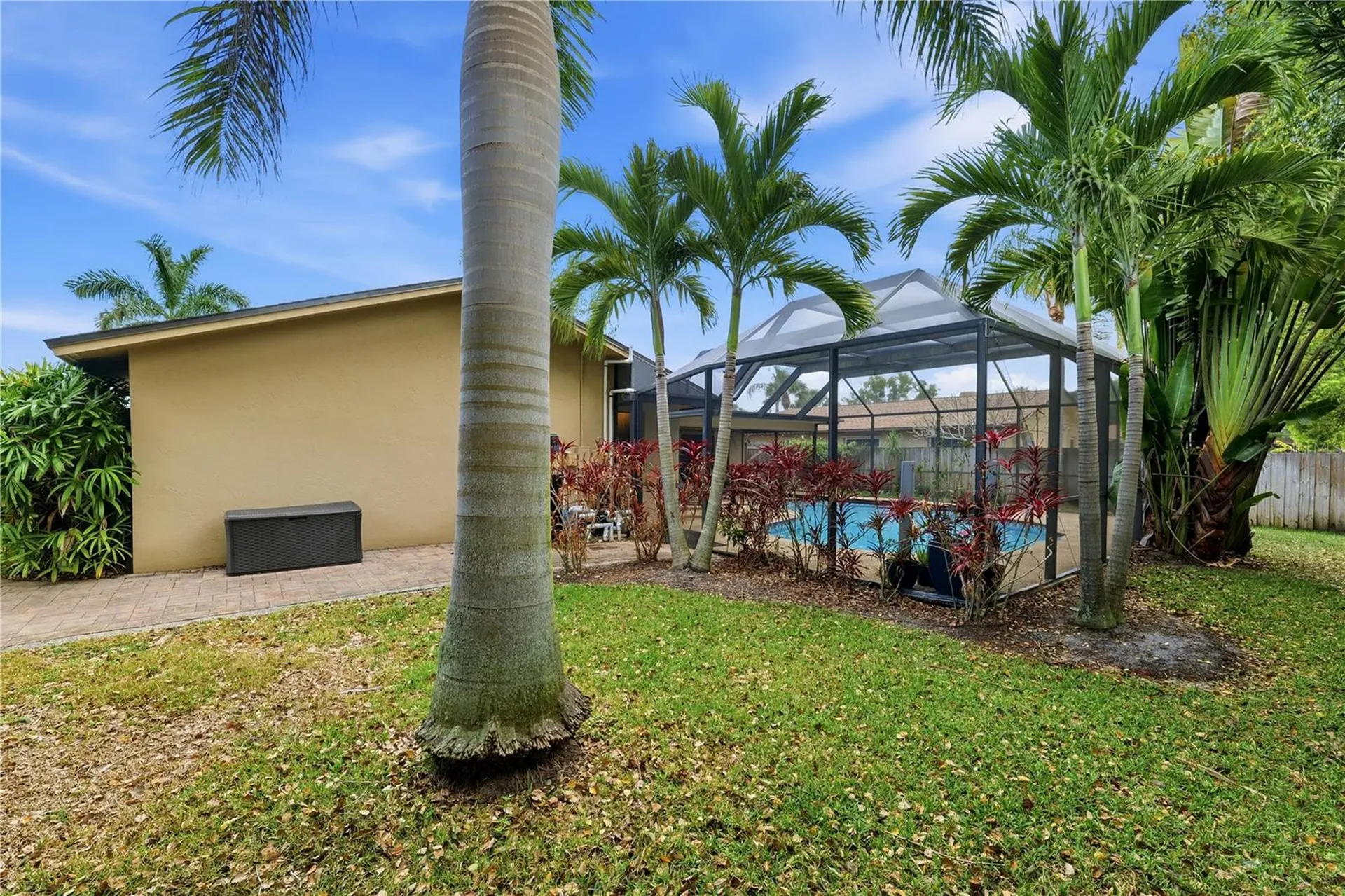 10062 121st Street Seminole FL 33772