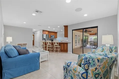 10062 121st Street Seminole FL 33772