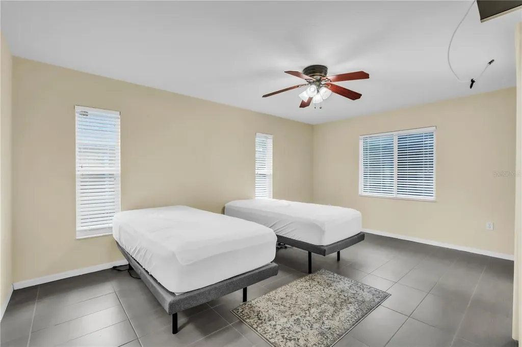 2114 49th Avenue E Bradenton FL 34203