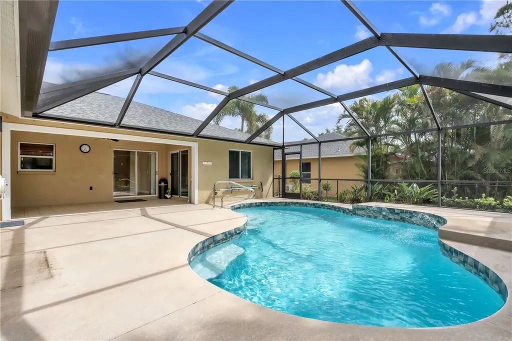 2114 49th Avenue E Bradenton FL 34203