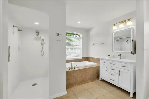 2114 49th Avenue E Bradenton FL 34203