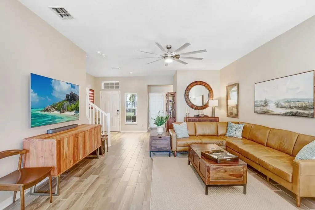 11404 Crowned Sparrow Lane Tampa FL 33626