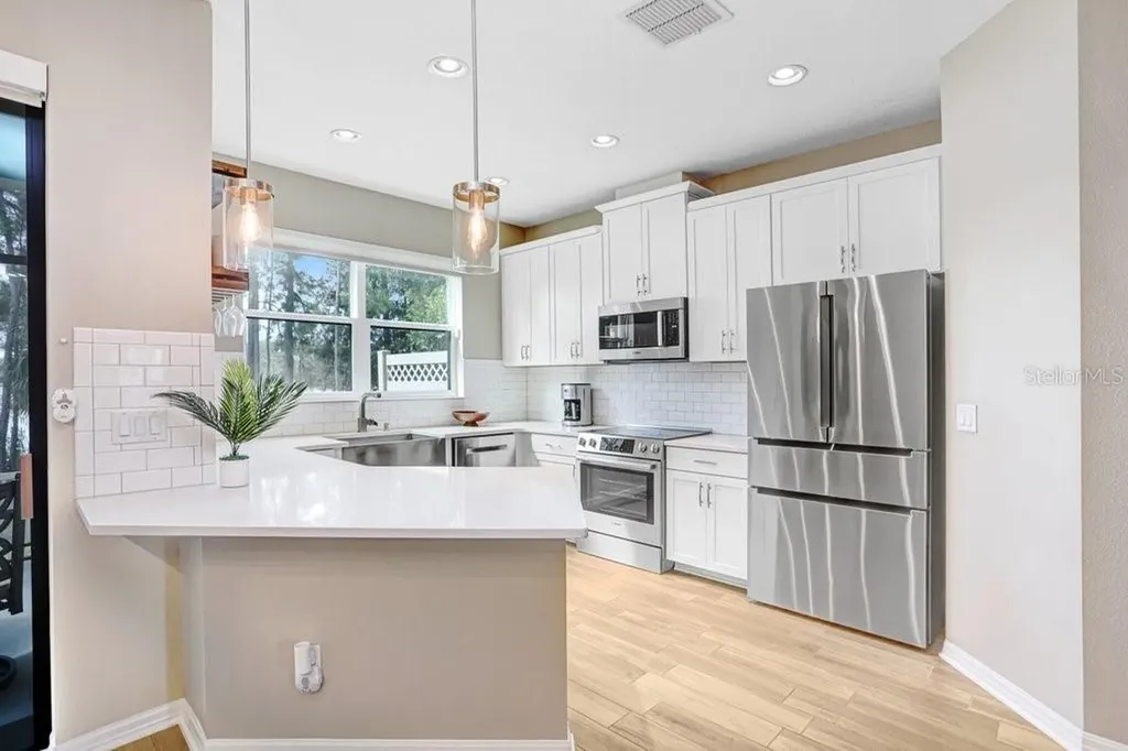 11404 Crowned Sparrow Lane Tampa FL 33626