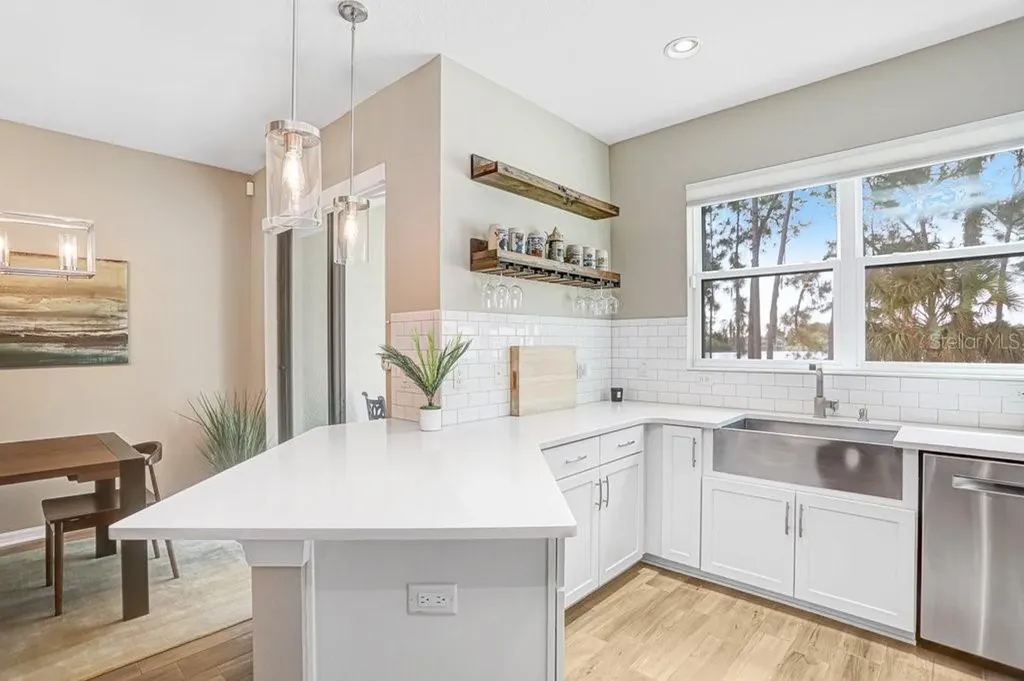 11404 Crowned Sparrow Lane Tampa FL 33626
