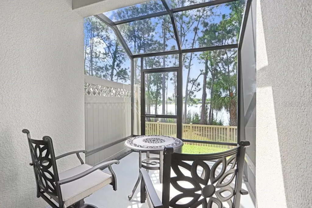 11404 Crowned Sparrow Lane Tampa FL 33626