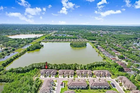 11404 Crowned Sparrow Lane Tampa FL 33626