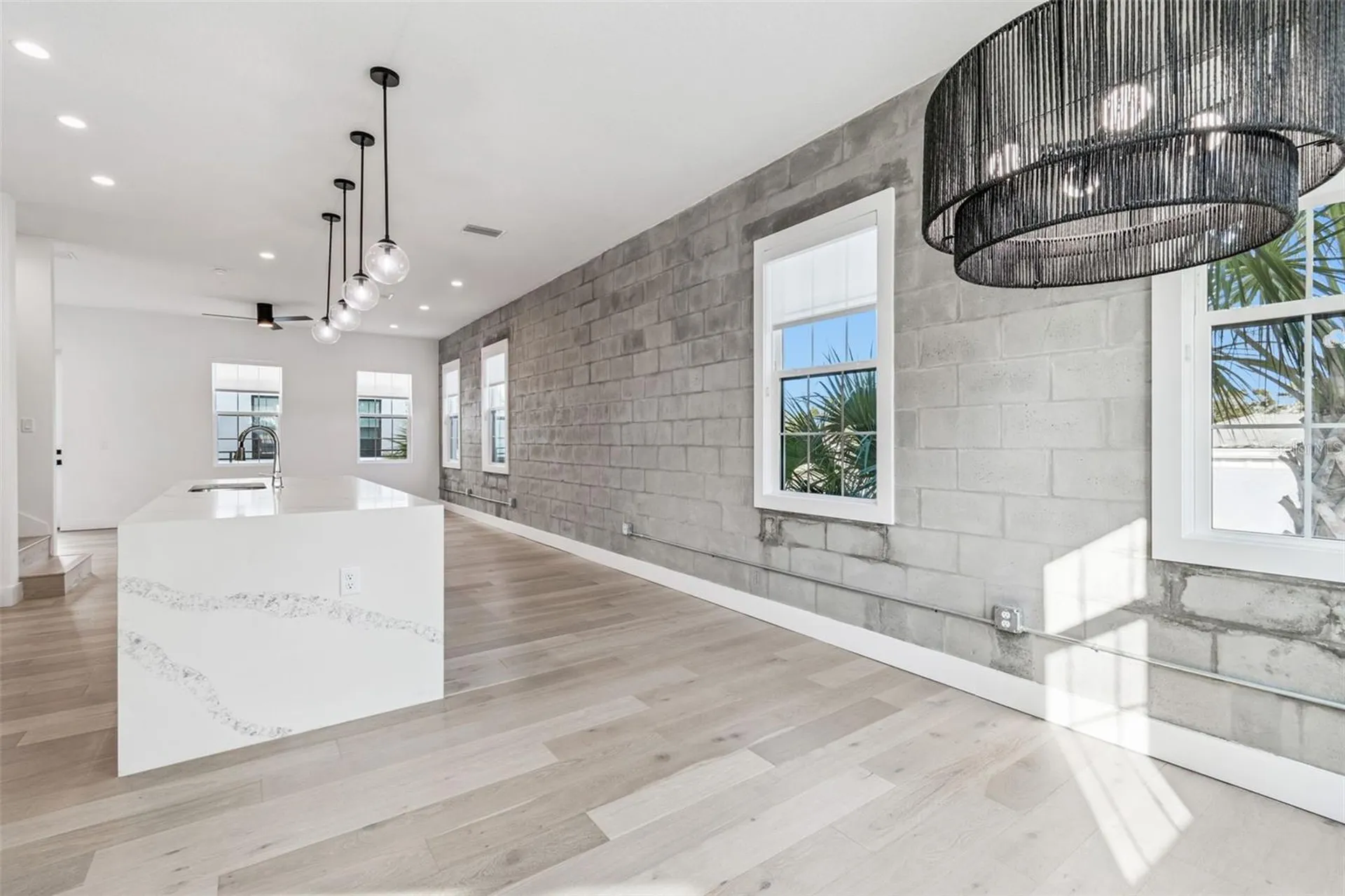 2724 5th Avenue S St Petersburg FL 33712