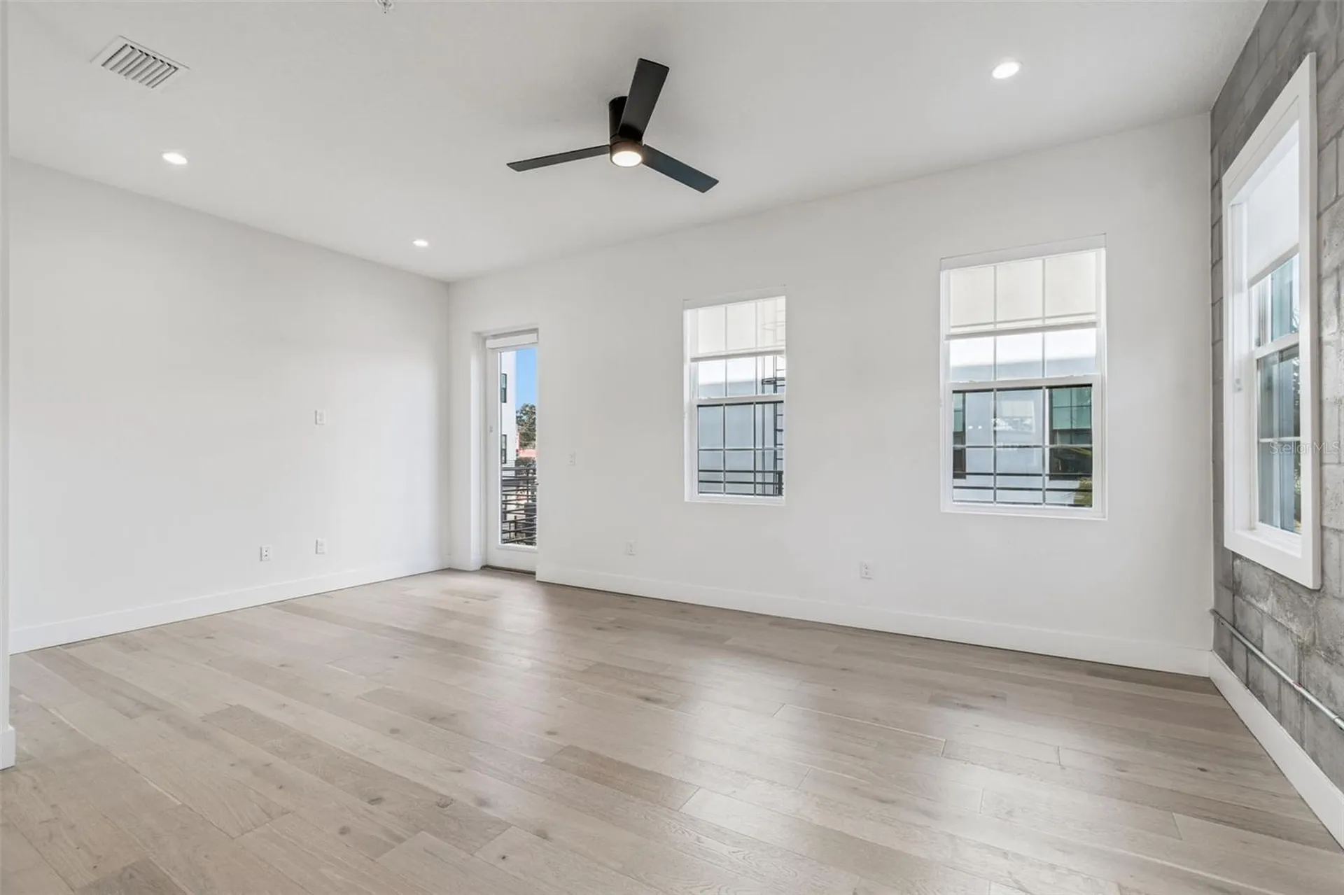 2724 5th Avenue S St Petersburg FL 33712