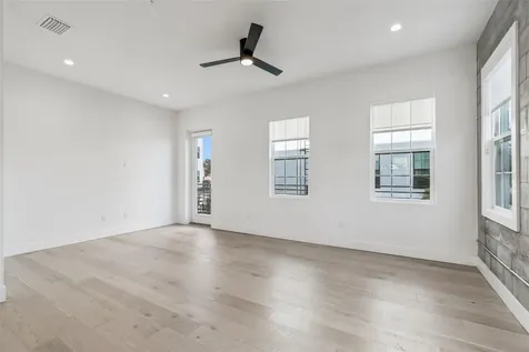 2724 5th Avenue S St Petersburg FL 33712
