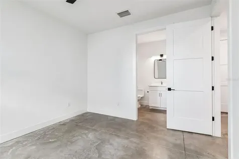 2724 5th Avenue S St Petersburg FL 33712