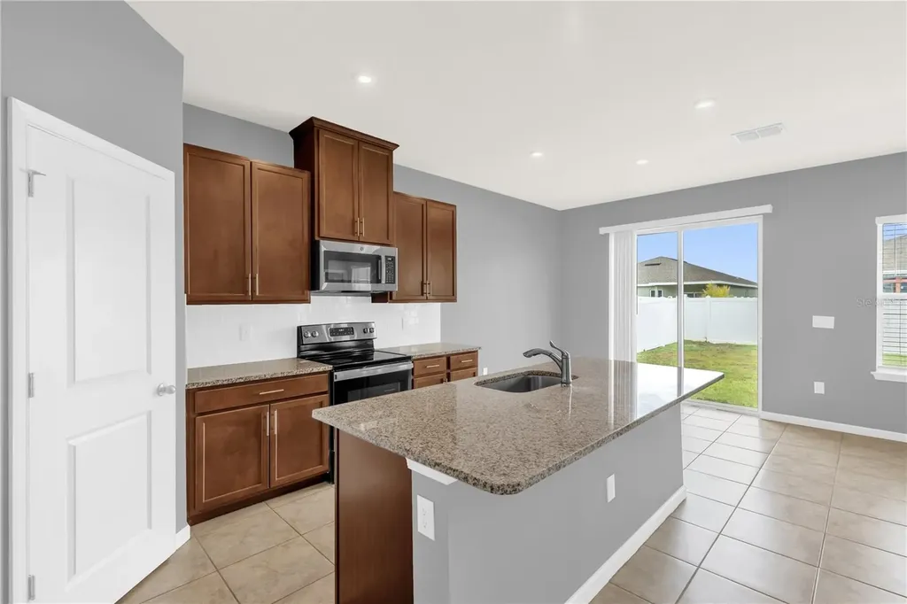 29307 Meadowcroft Avenue Wesley Chapel FL 33544