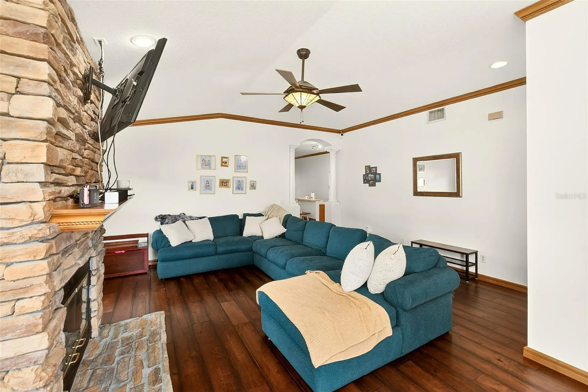 2927 Hickory Grove Drive Valrico FL 33596