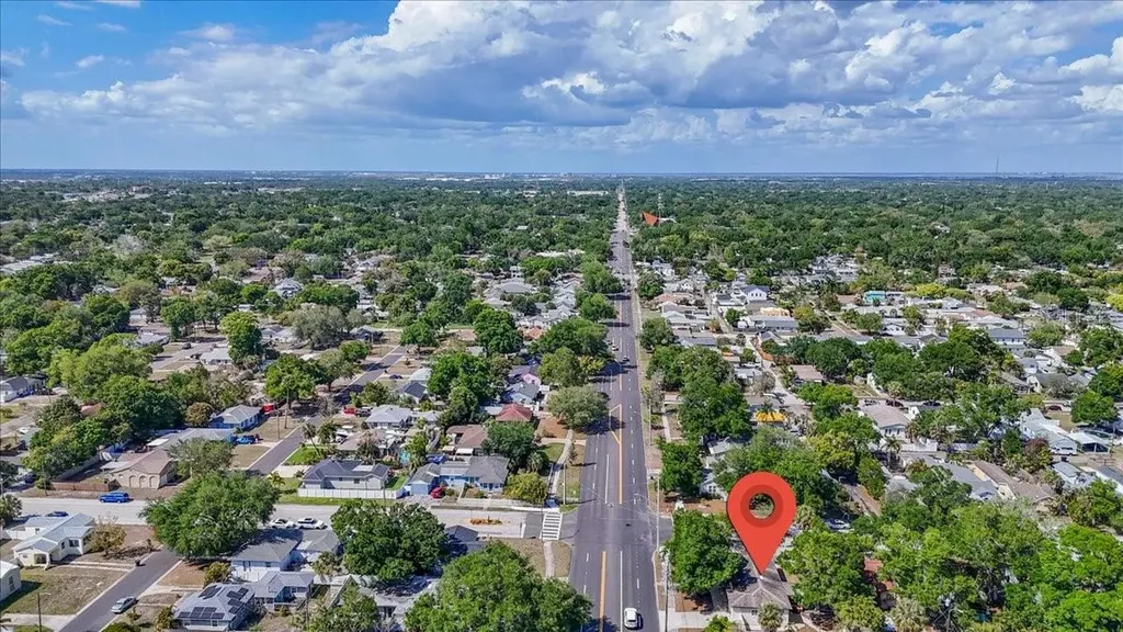 3337 16th Street N St Petersburg FL 33704