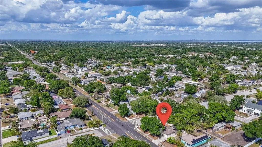 3337 16th Street N St Petersburg FL 33704