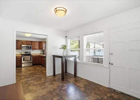 3337 16th Street N St Petersburg FL 33704