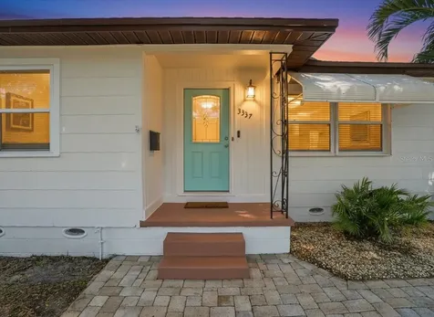 3337 16th Street N St Petersburg FL 33704