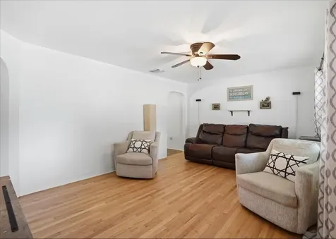 3337 16th Street N St Petersburg FL 33704