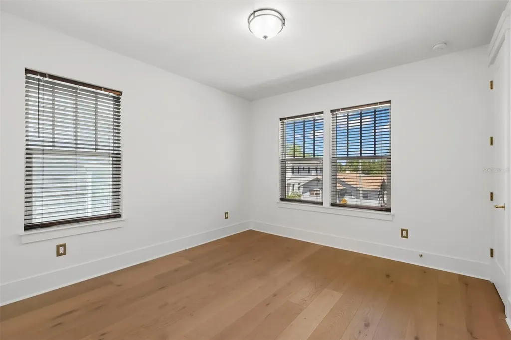 1038 26th Avenue N St Petersburg FL 33703