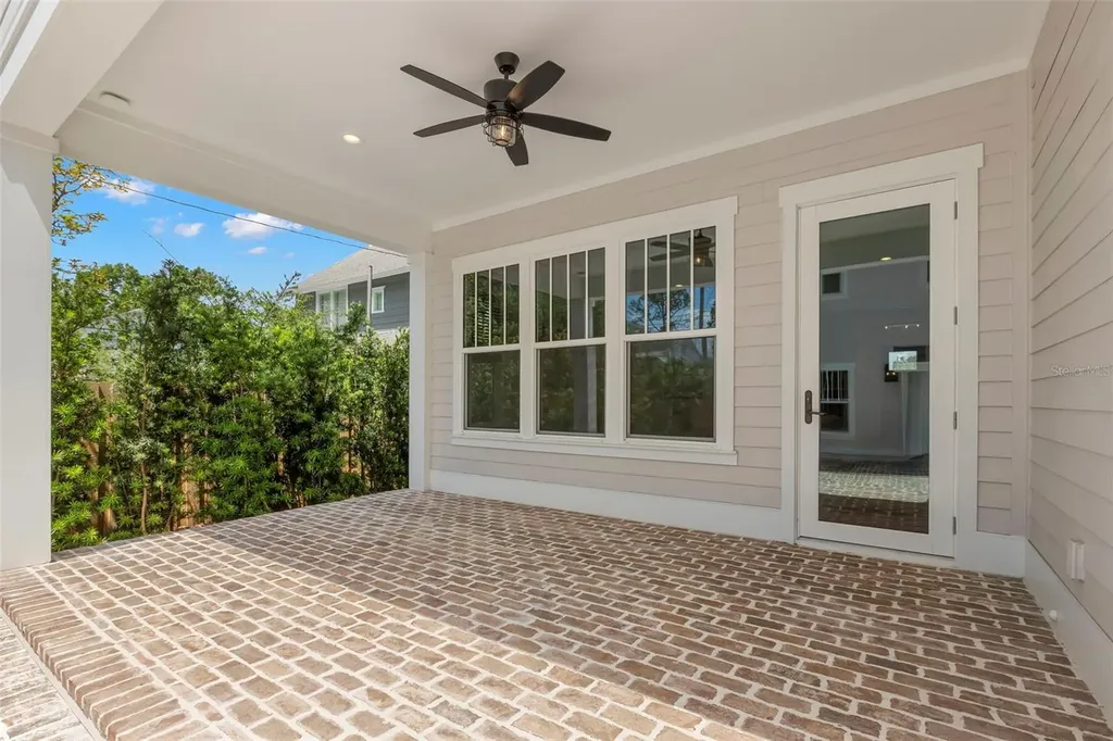 1038 26th Avenue N St Petersburg FL 33703