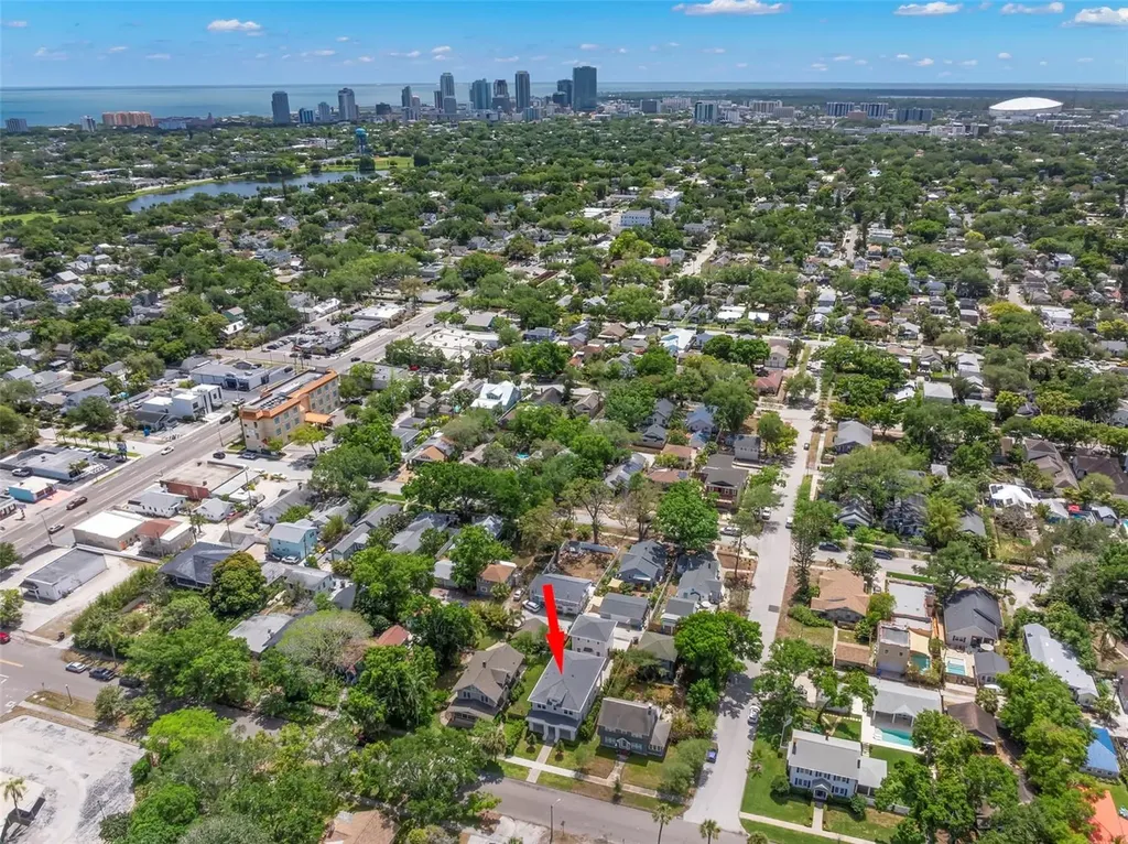 1038 26th Avenue N St Petersburg FL 33703